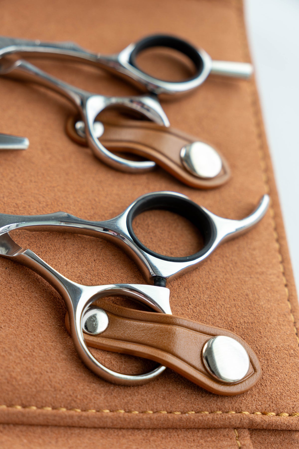 6 Shear Tan Leather Case